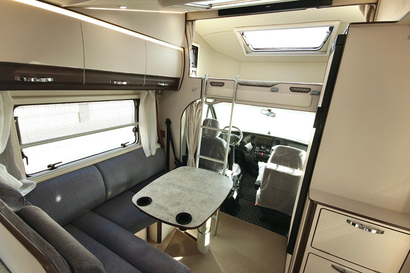 舒適旅行生活，這款房車必不可少