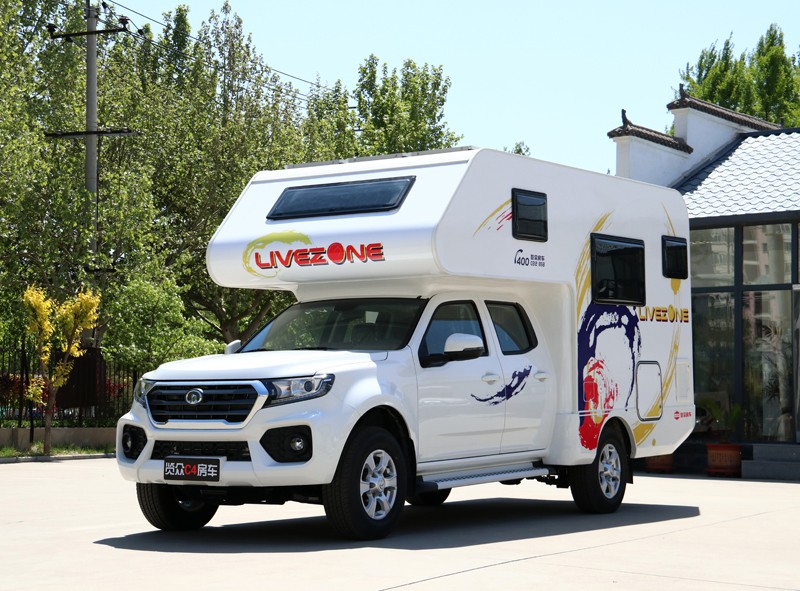 四驅(qū)、兩張超大床人床的房車，看這款