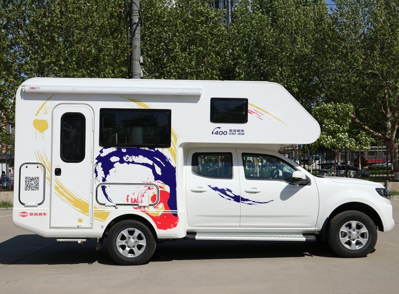 四驅(qū)、兩張超大床人床的房車，看這款