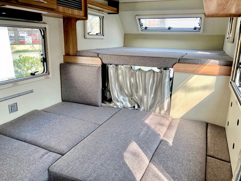 四驅(qū)、兩張超大床人床的房車，看這款