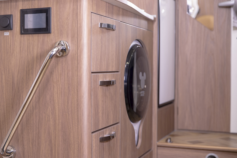 新年新房車展會，新車多選擇