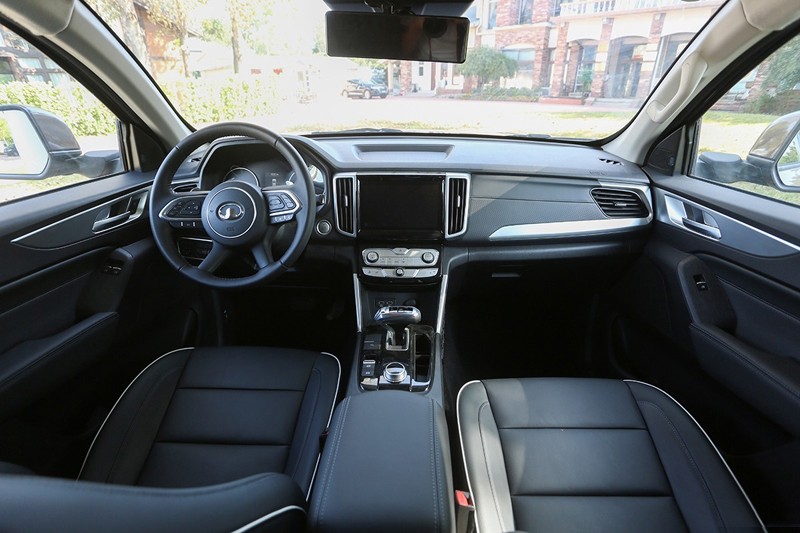 自動擋房車推薦，真好開也舒適