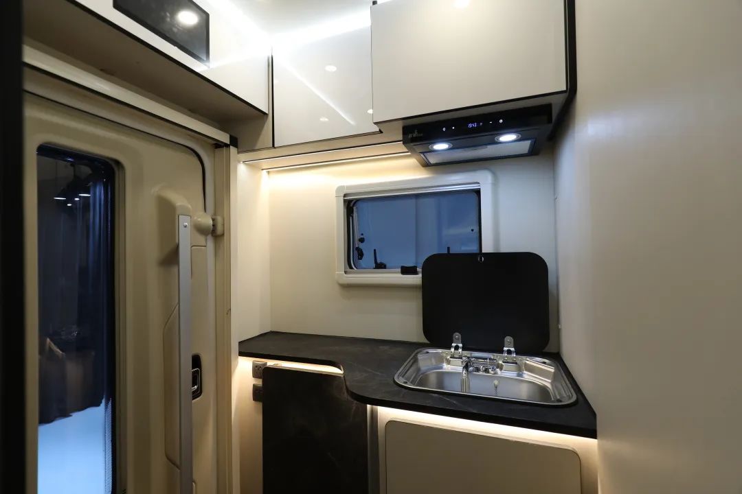 成年人不做選擇題，自由與安穩我都要！